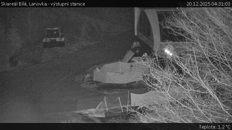 Skiareál Bílá - Lanovka - výstupní stanice - 20.12.2025 v 04:31