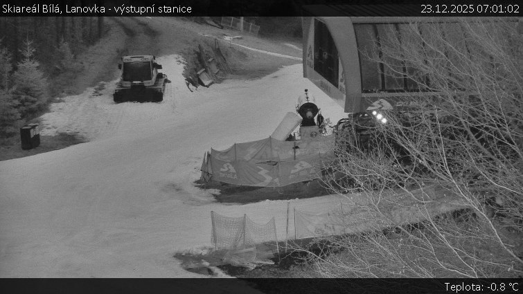 Skiareál Bílá - Lanovka - výstupní stanice - 23.12.2025 v 07:01