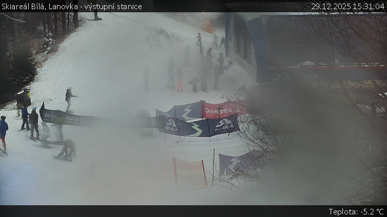 Skiareál Bílá - Lanovka - výstupní stanice - 29.12.2025 v 15:31