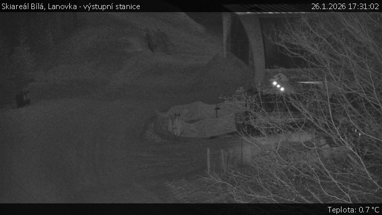 Skiareál Bílá - Lanovka - výstupní stanice - 26.1.2026 v 17:31
