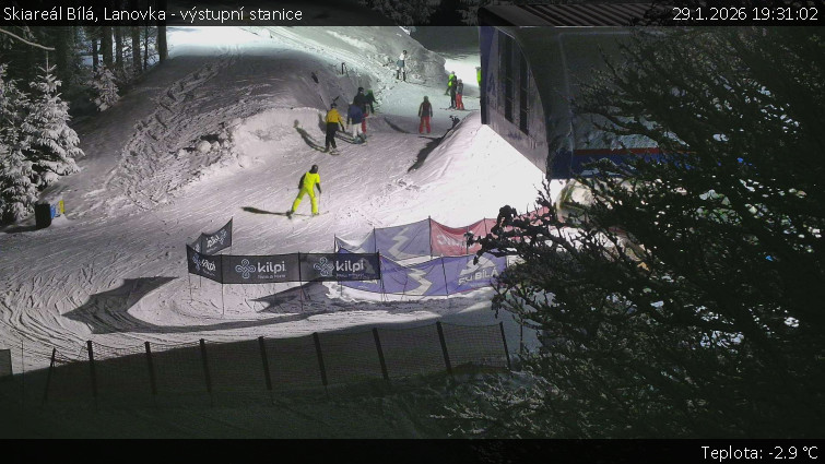 Skiareál Bílá - Lanovka - výstupní stanice - 29.1.2026 v 19:31