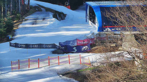Skiareál Bílá - Lanovka - výstupní stanice - 9.3.2026 v 08:31