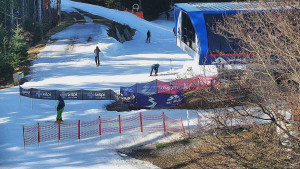 Skiareál Bílá - Lanovka - výstupní stanice - 9.3.2026 v 09:01