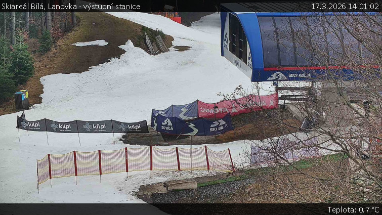 Skiareál Bílá - Lanovka - výstupní stanice - 17.3.2026 v 14:01