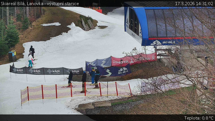 Skiareál Bílá - Lanovka - výstupní stanice - 17.3.2026 v 14:31