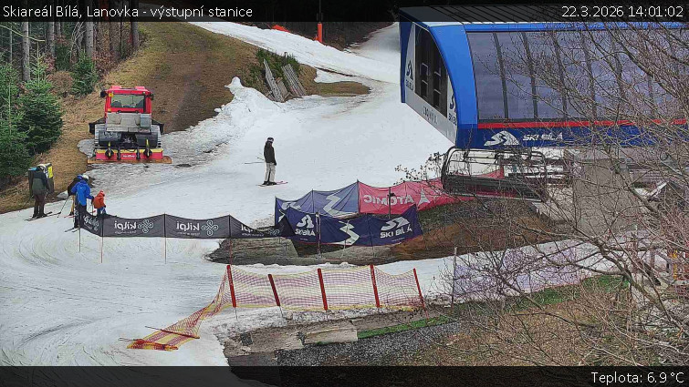 Skiareál Bílá - Lanovka - výstupní stanice - 22.3.2026 v 14:01