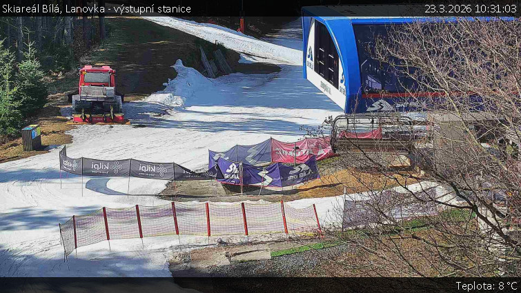 Skiareál Bílá - Lanovka - výstupní stanice - 23.3.2026 v 10:31