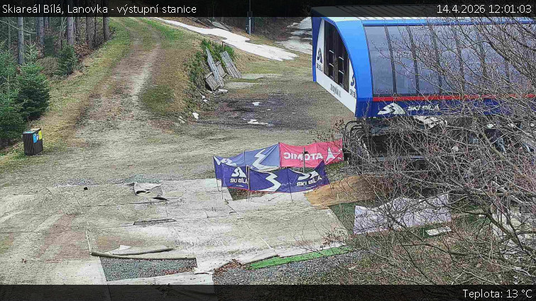 Skiareál Bílá - Lanovka - výstupní stanice - 14.4.2026 v 12:01