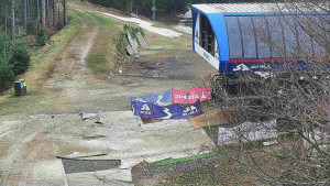Skiareál Bílá - Lanovka - výstupní stanice - 14.4.2026 v 14:31 Skiareál Bílá - Lanovka - výstupní stanice - 14.4.2026 v 14:31
