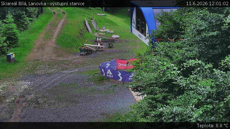 Skiareál Bílá - Lanovka - výstupní stanice - 11.6.2026 v 12:01