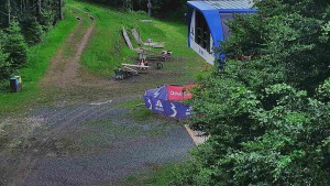 Skiareál Bílá - Lanovka - výstupní stanice - 11.6.2026 v 14:31 Skiareál Bílá - Lanovka - výstupní stanice - 11.6.2026 v 14:31