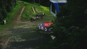 Skiareál Bílá - Lanovka - výstupní stanice - 11.6.2026 v 19:31 Skiareál Bílá - Lanovka - výstupní stanice - 11.6.2026 v 19:31