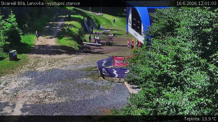 Skiareál Bílá - Lanovka - výstupní stanice - 16.6.2026 v 12:01