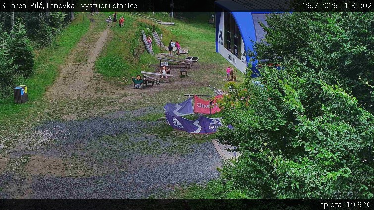 Skiareál Bílá - Lanovka - výstupní stanice - 26.7.2026 v 11:31