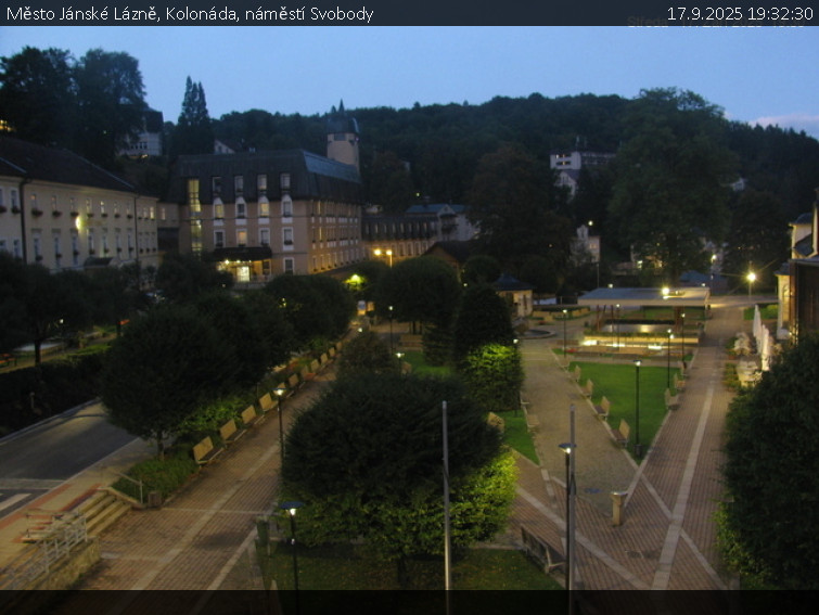 Město Jánské Lázně - Kolonáda, náměstí Svobody - 17.9.2025 v 19:32