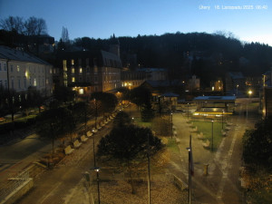 Město Jánské Lázně - Kolonáda, náměstí Svobody - 18.11.2025 v 06:45