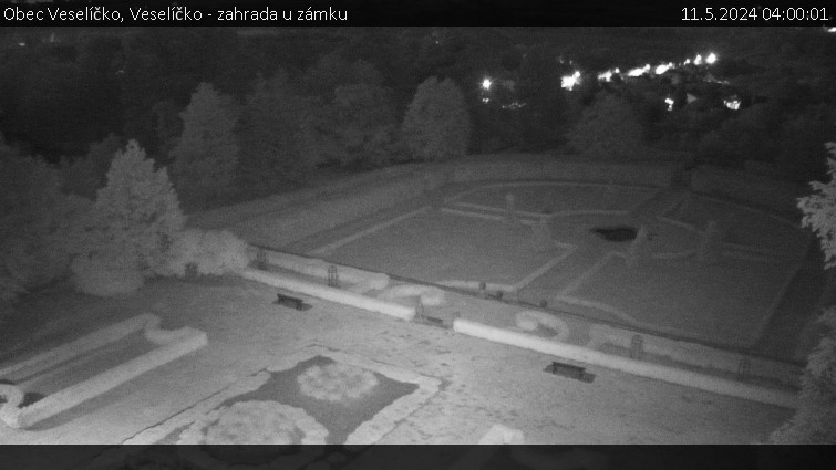 Obec Veselíčko - Veselíčko - zahrada u zámku - 11.5.2024 v 04:00