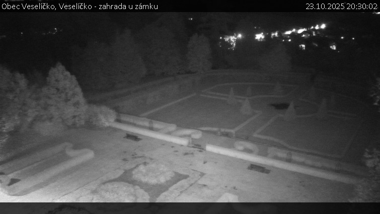 Obec Veselíčko - Veselíčko - zahrada u zámku - 23.10.2025 v 20:30 Obec Veselíčko - Veselíčko - zahrada u zámku - 23.10.2025 v 20:30