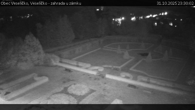 Obec Veselíčko - Veselíčko - zahrada u zámku - 31.10.2025 v 23:30 Obec Veselíčko - Veselíčko - zahrada u zámku - 31.10.2025 v 23:30