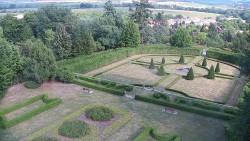 Veselíčko – Garten am Schloss