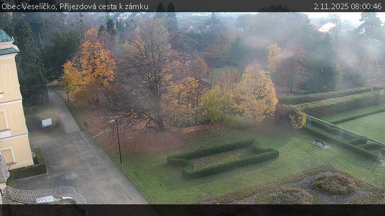 Obec Veselíčko - Příjezdová cesta k zámku - 2.11.2025 v 08:00 Obec Veselíčko - Příjezdová cesta k zámku - 2.11.2025 v 08:00