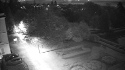 Příjezdová cesta k zámku