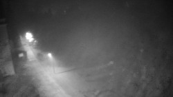 Příjezdová cesta k zámku