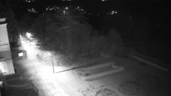 Příjezdová cesta k zámku