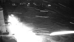 Příjezdová cesta k zámku