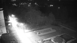 Příjezdová cesta k zámku