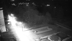 Příjezdová cesta k zámku