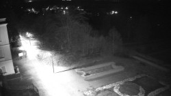 Příjezdová cesta k zámku