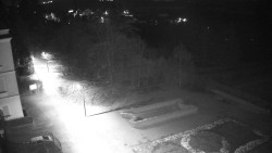 Příjezdová cesta k zámku