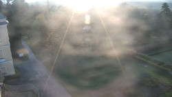 Příjezdová cesta k zámku