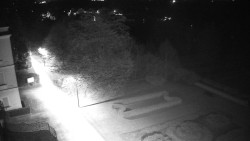 Příjezdová cesta k zámku