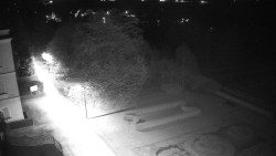 Příjezdová cesta k zámku