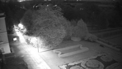 Příjezdová cesta k zámku