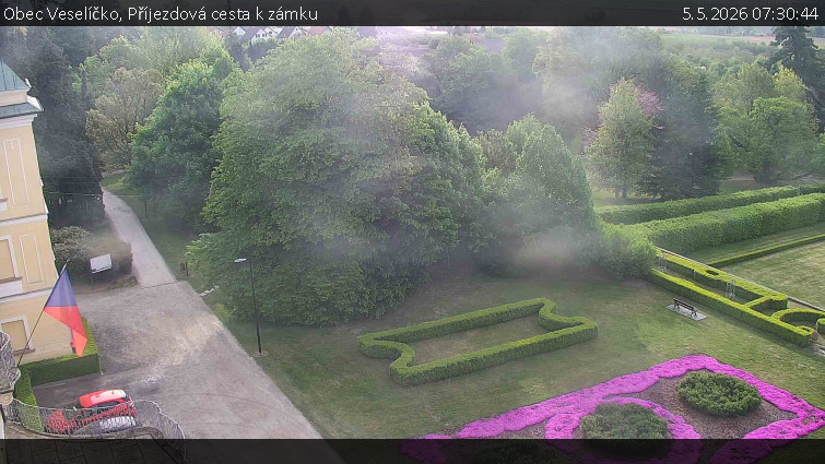 Obec Veselíčko - Příjezdová cesta k zámku - 5.5.2026 v 07:30