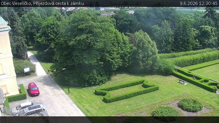 Obec Veselíčko - Příjezdová cesta k zámku - 9.6.2026 v 12:30