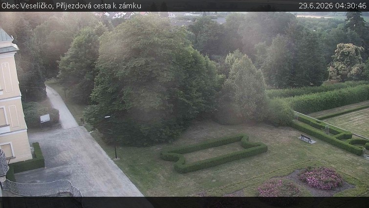 Obec Veselíčko - Příjezdová cesta k zámku - 29.6.2026 v 04:30