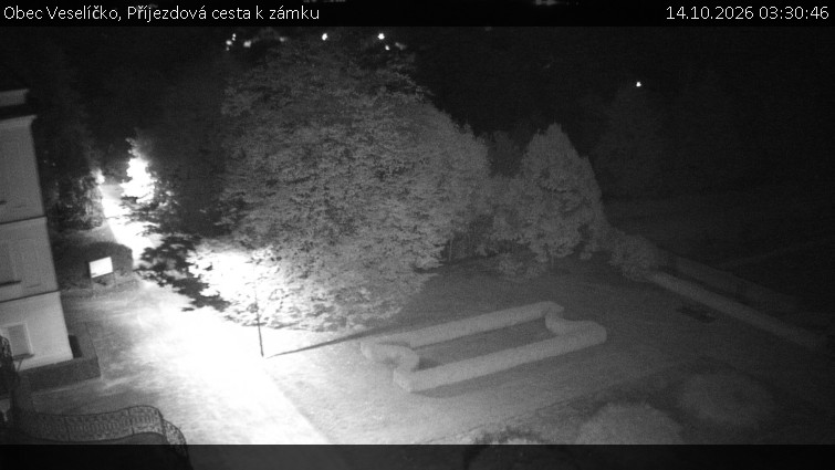 Obec Veselíčko - Příjezdová cesta k zámku - 14.10.2026 v 03:30