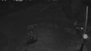 Skiareál Troják - Kamera u nástupu na vlek svah A - 9.5.2025 v 03:55