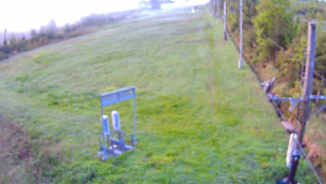 Skiareál Troják - Kamera u nástupu na vlek svah A - 21.5.2025 v 05:00