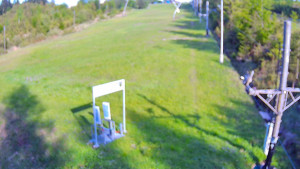 Skiareál Troják - Kamera u nástupu na vlek svah A - 21.5.2025 v 18:00