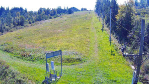 Skiareál Troják - Kamera u nástupu na vlek svah A - 15.8.2025 v 10:55