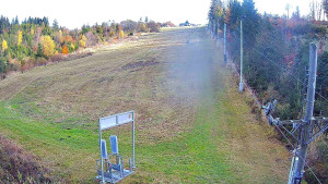 Skiareál Troják - Kamera u nástupu na vlek svah A - 31.10.2025 v 13:55 Skiareál Troják - Kamera u nástupu na vlek svah A - 31.10.2025 v 13:55