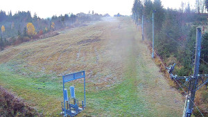 Skiareál Troják - Kamera u nástupu na vlek svah A - 4.11.2025 v 07:15 Skiareál Troják - Kamera u nástupu na vlek svah A - 4.11.2025 v 07:15