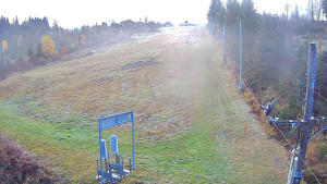 Skiareál Troják - Kamera u nástupu na vlek svah A - 4.11.2025 v 07:35 Skiareál Troják - Kamera u nástupu na vlek svah A - 4.11.2025 v 07:35