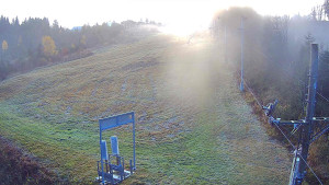 Skiareál Troják - Kamera u nástupu na vlek svah A - 4.11.2025 v 07:50 Skiareál Troják - Kamera u nástupu na vlek svah A - 4.11.2025 v 07:50