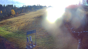 Skiareál Troják - Kamera u nástupu na vlek svah A - 4.11.2025 v 08:35 Skiareál Troják - Kamera u nástupu na vlek svah A - 4.11.2025 v 08:35